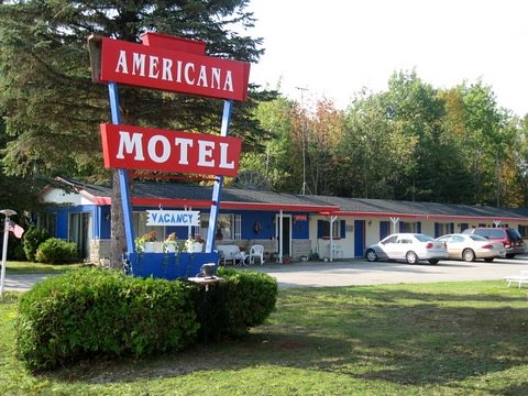 Americana Motel - From Archived Web Site (newer photo)